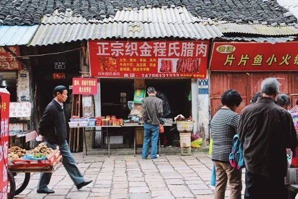 双城记⑥丨万国风，明军魂，“岛城”千里觅“瀑乡”