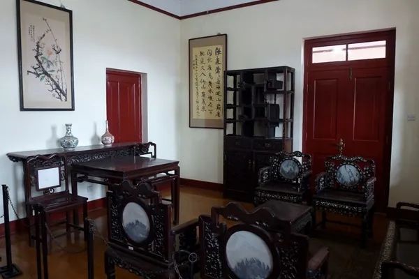 双城记⑥丨万国风，明军魂，“岛城”千里觅“瀑乡”
