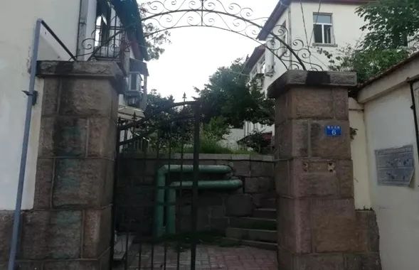 双城记⑥丨万国风，明军魂，“岛城”千里觅“瀑乡”