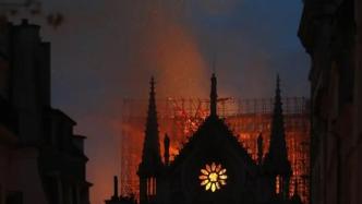 一部BBC特别纪录片，走近火灾后的巴黎圣母院