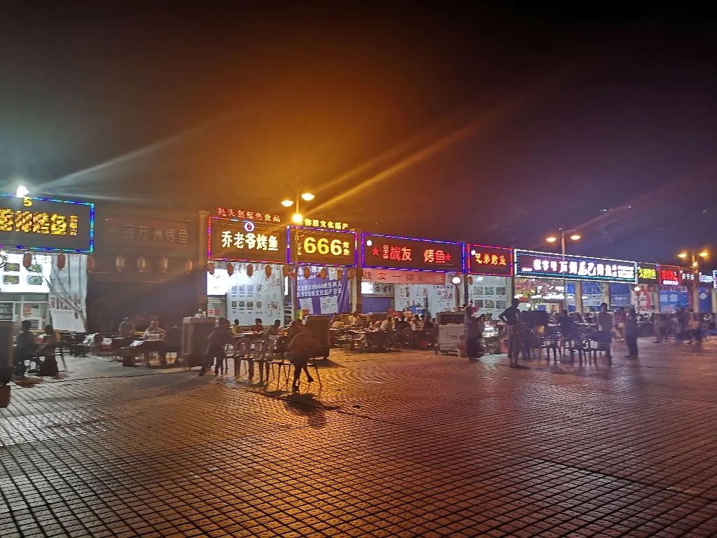 万州心连心广场火了