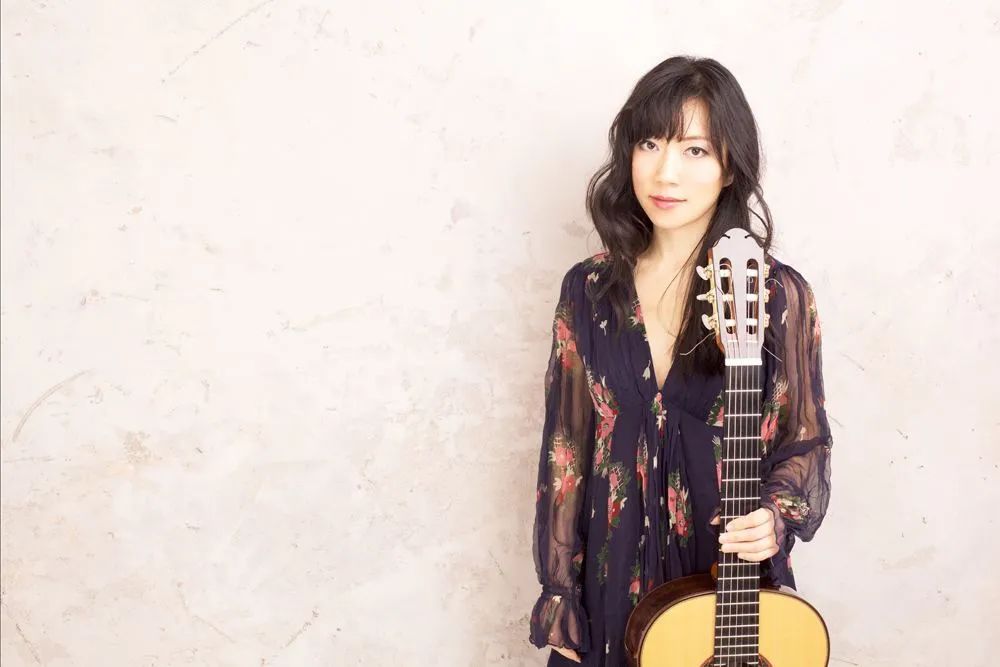 杨雪霏新专辑《中国素描》电台首发,听见古典吉他的中国味儿