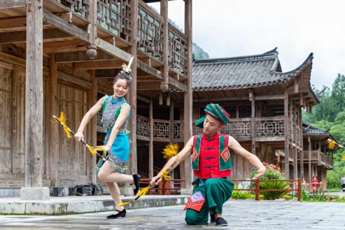 【恩施文旅号】非遗传承 健康生活|滚龙连厢 "滚" 出来的精彩!