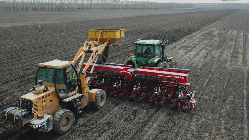新政策赋能,打造现代化农机发展"新引擎"