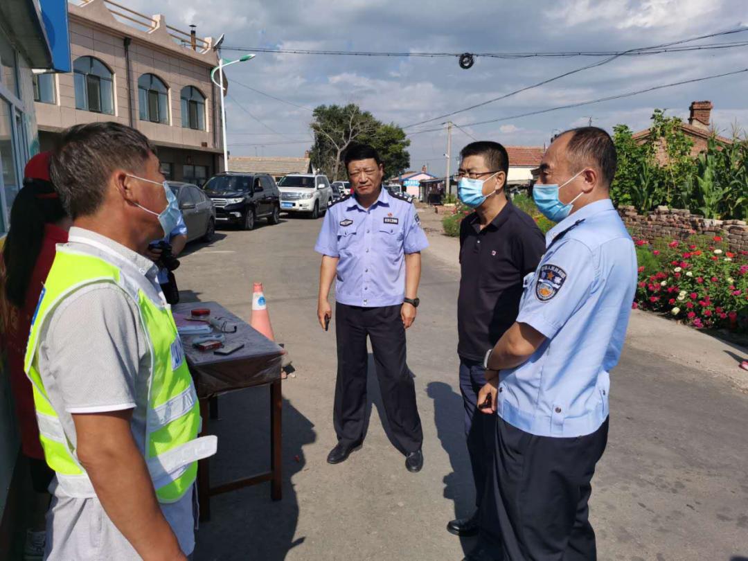 交警支队副支队长韩福江,交警支队科技大队大队长林晓凯为成员的市局"