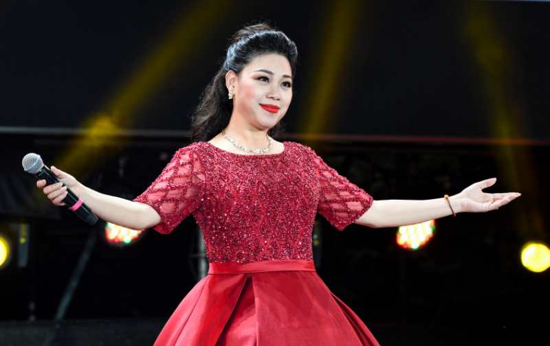 为爱咏诵声动春城音乐诗文咏诵会温暖夜吉林