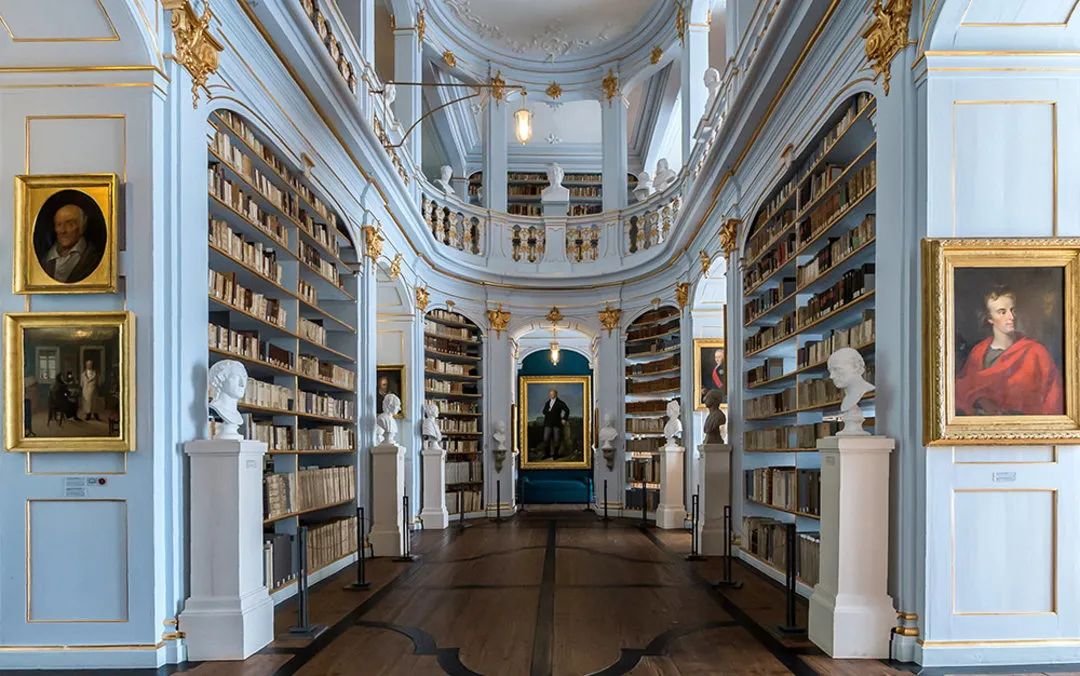 谁说文章憎命达歌德就是那个顺风顺水富贵一辈子的天才