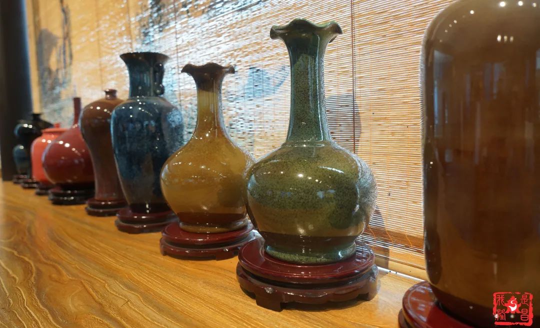 三十九年手艺追求刘帝孝师傅已成为隆昌最优秀的土陶工匠之一刘师傅等