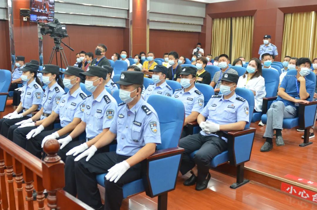 自残及其他意外事故的发生,押解,看管法警专人专岗,开庭时规范值庭,并