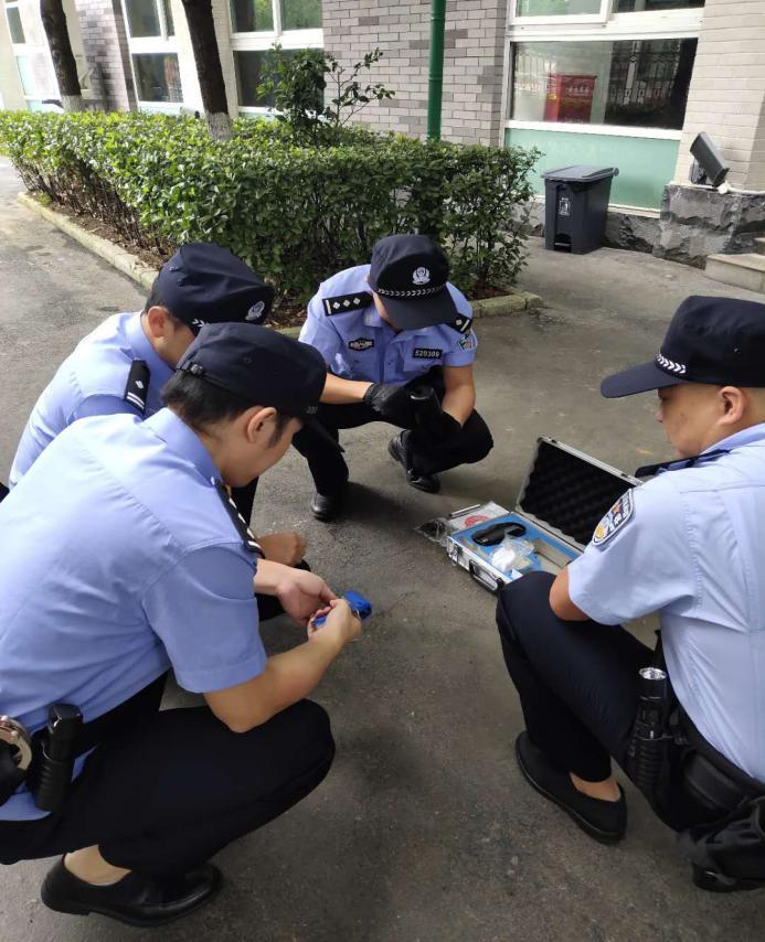 修文法院司法警察大队开展防暴网枪实弹训练