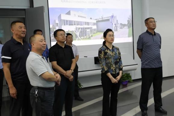 自治区统计局局长潘志峰来我旗调研