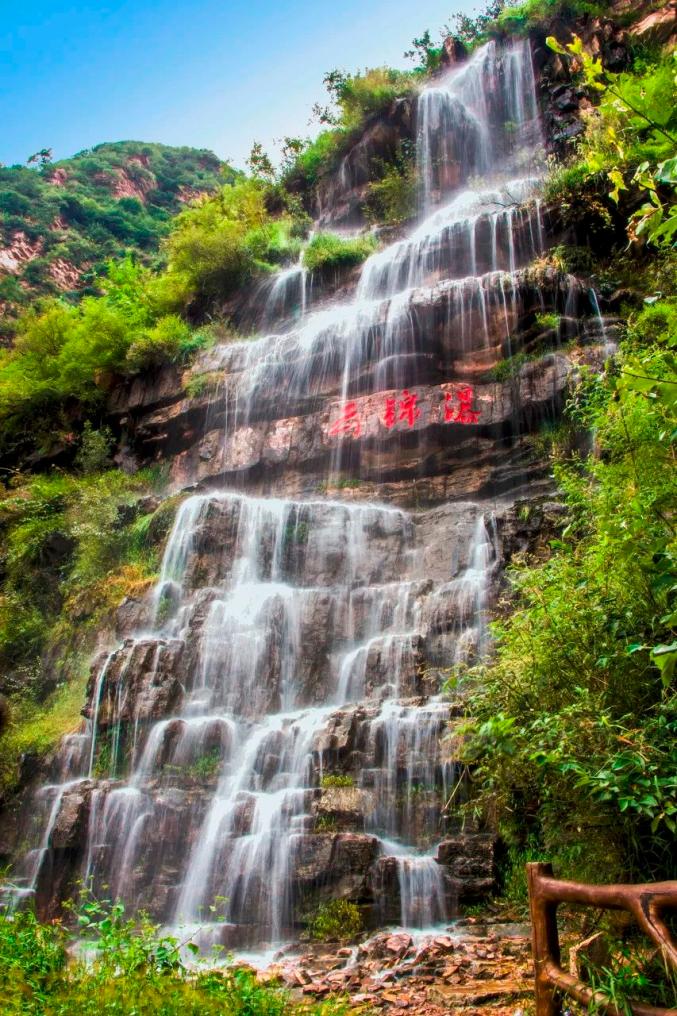 沕沕水 08图虫:牛业伟冬日时还能看见冰瀑还有无数的山间瀑布△京