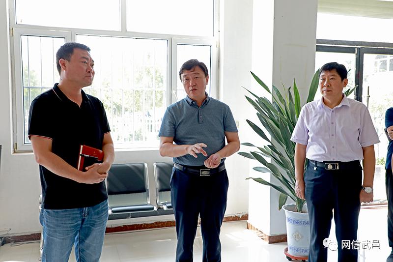 武邑县委书记刘勇到清凉店镇行政综合服务中心和综治中心走访调研