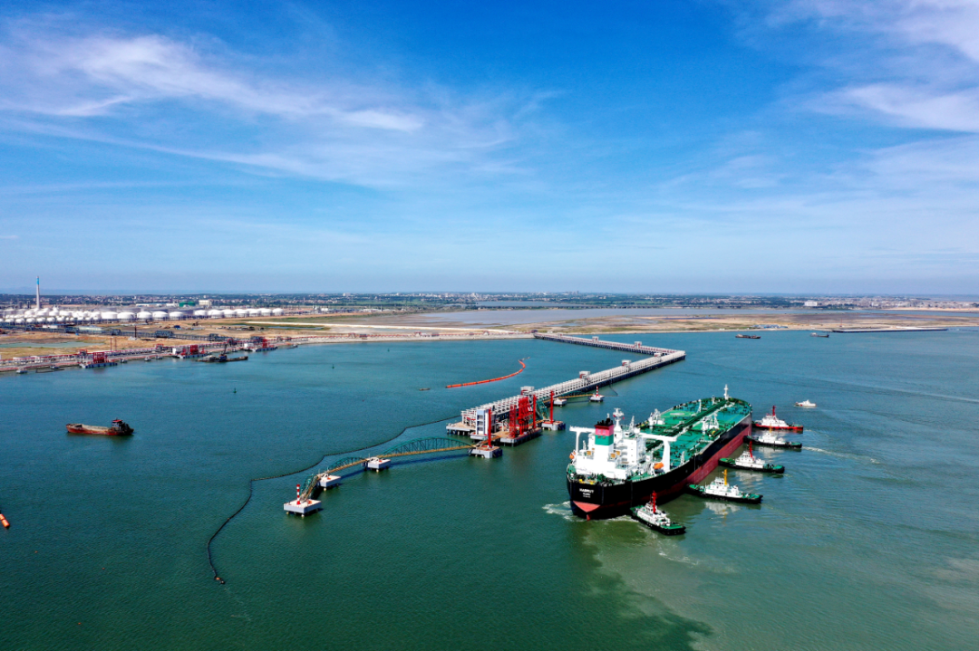 6月16日,位于广东省东海岛的中国石化中科炼化一体化项目正式建成投产