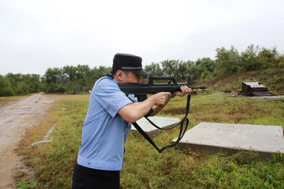 建华区人民法院司法警察开展实弹射击训练_澎湃号·政