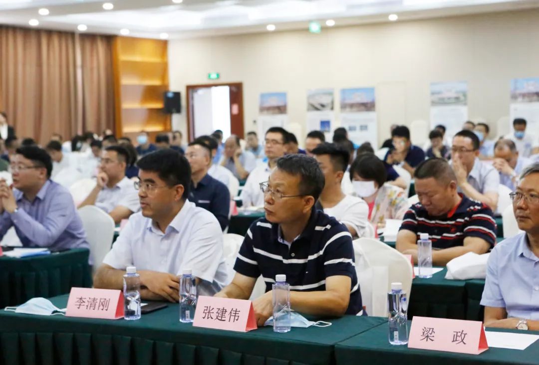 中曼集团在上海临港举办新产品,新技术宣讲会