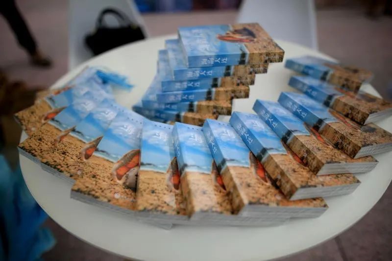 有任何问题欢迎咨询小海螺↓↓↓end文字:李泽恩摄影:张春雷海报:刘慧