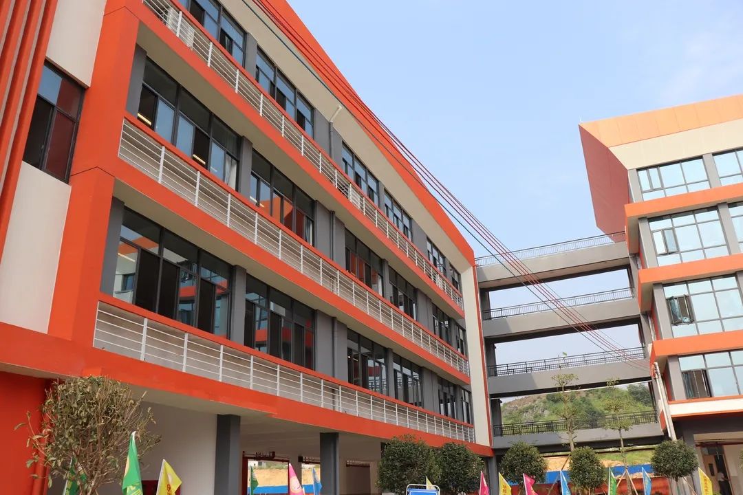 神兽归笼韶关各个学校开学啦