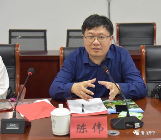 开平区委书记张永新接待来访客商