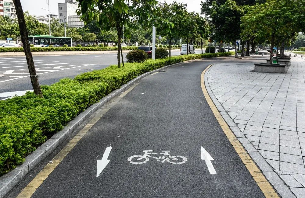 什么是双向车道和单向车道 953.jpg