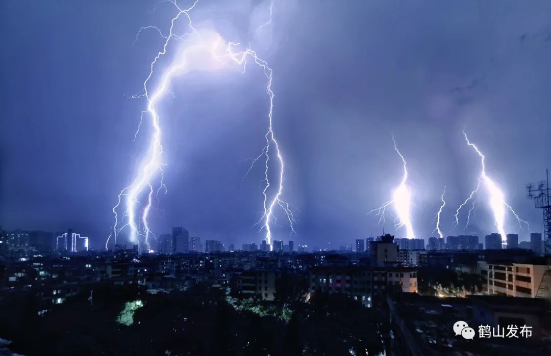 暴风雨图片超清 猛烈图片