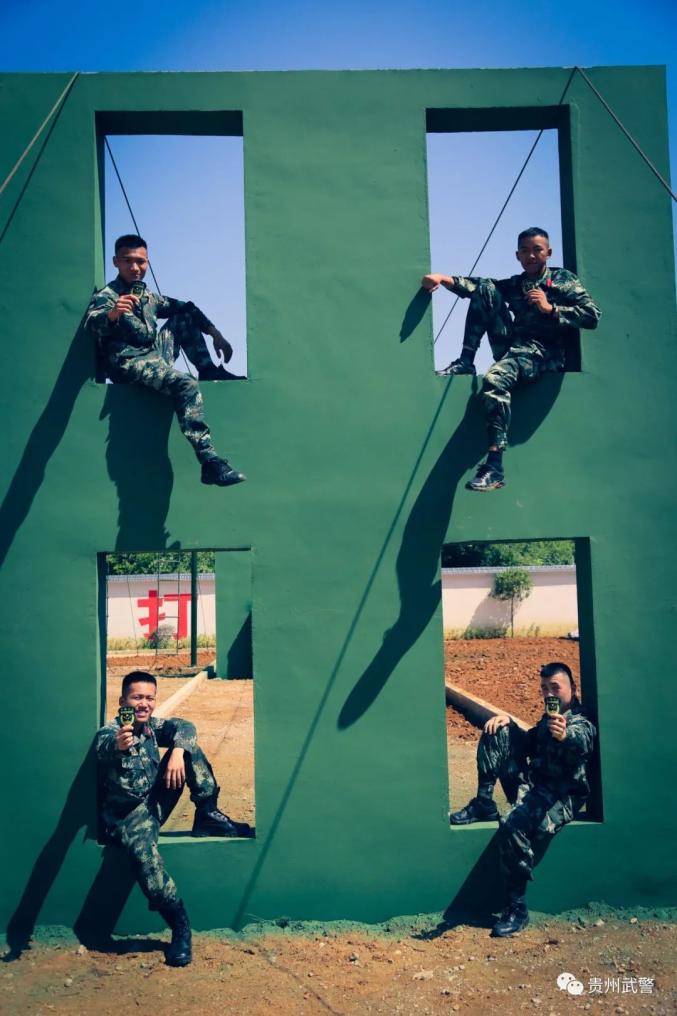 他们选择用创意合拍的方式,这一次,武警贵州总队铜仁支队组织退伍老兵