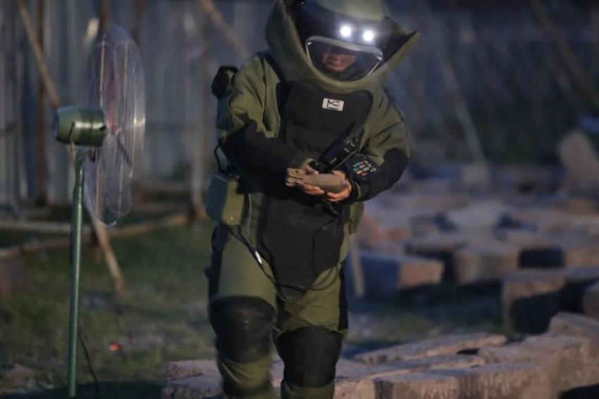 视频宜宾李庄发现一枚炮弹排爆专家火速出动