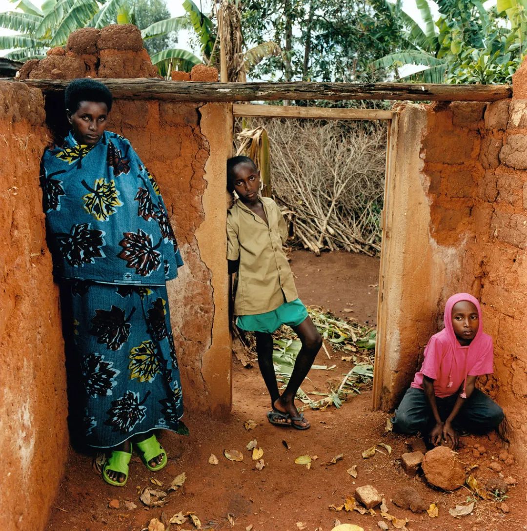 因强奸而出生的卢旺达儿童