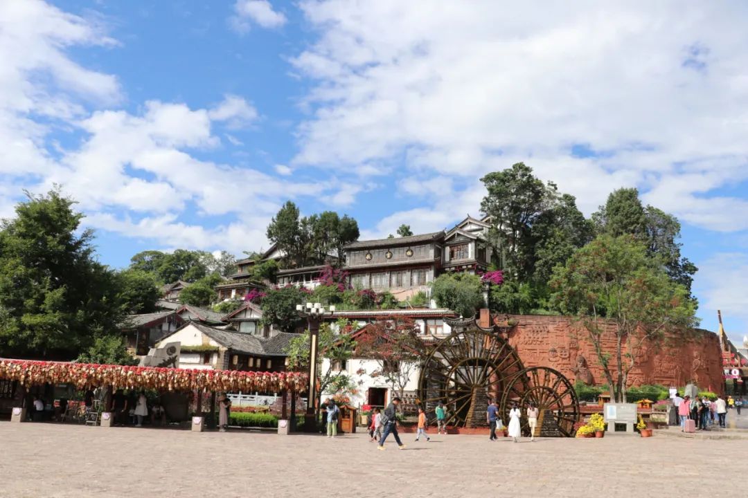 【创文在行动】丽江古城景区完善玉河广场应急避难场所建设