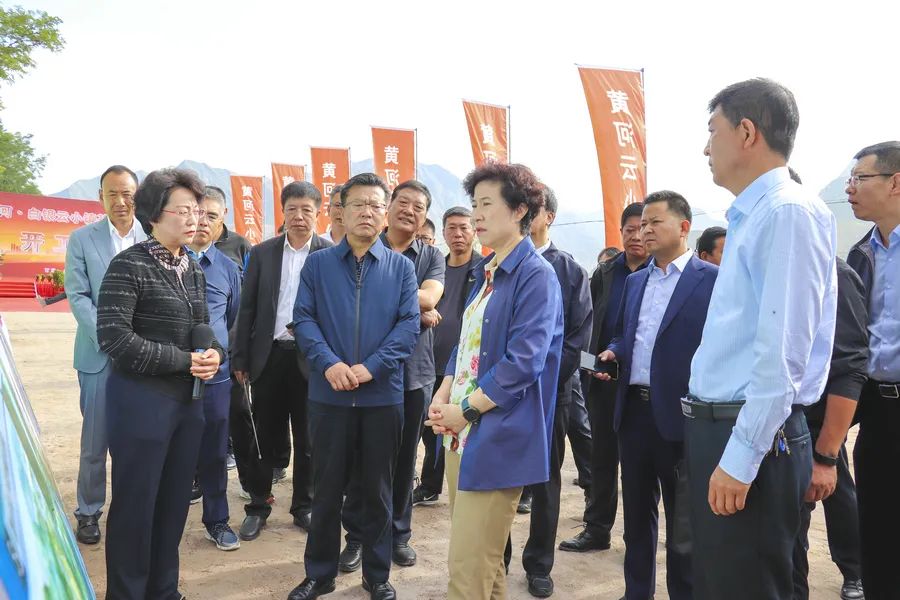 记者:包兴鹏 李国文 曾贤平 吴瑛原标题:《黄河·白银云小镇基础设施