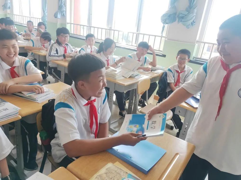 阳光校园城阳十三中少年之名青春启航