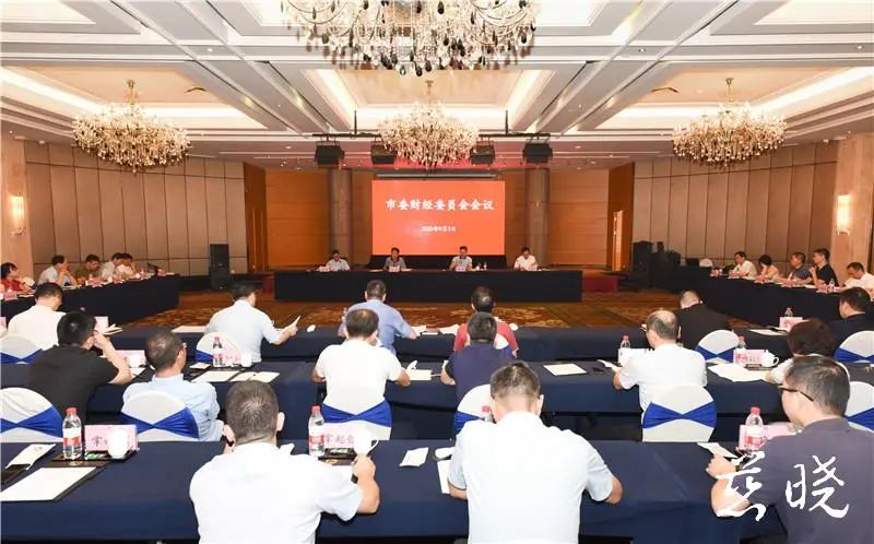 杨勇：紧盯“大好高”奋力“争抢拼”努力推动招商引资工作实现新突破