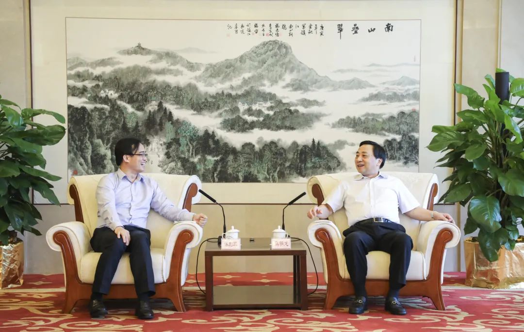 3日下午,市委书记马明龙会见了正心谷资本创始人,董事长林利军一行.