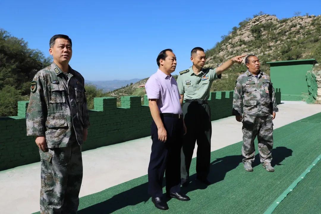 邯郸军分区政委周世斌到峰峰矿区人武部调研