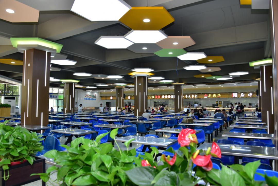 神木职业技术学院餐厅图片