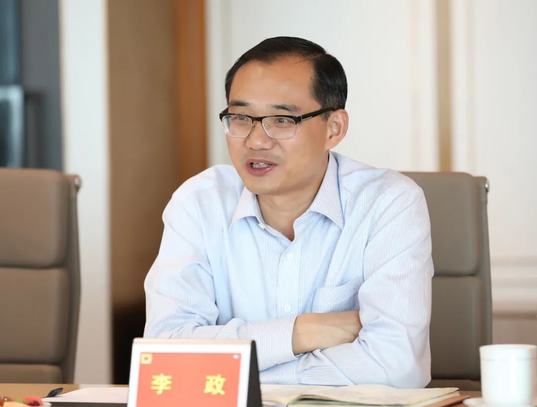 李政带队赴京考察重大产业项目