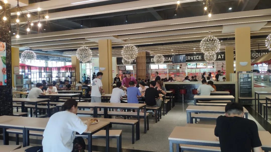 餐厅热点看看食堂最新情况吧快来跟济小南一起……自然就成为了人们