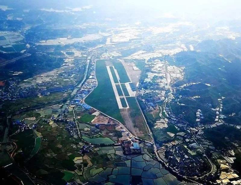 75年铭记历史靠十万人力修建的抗战机场曾驻扎着飞虎队