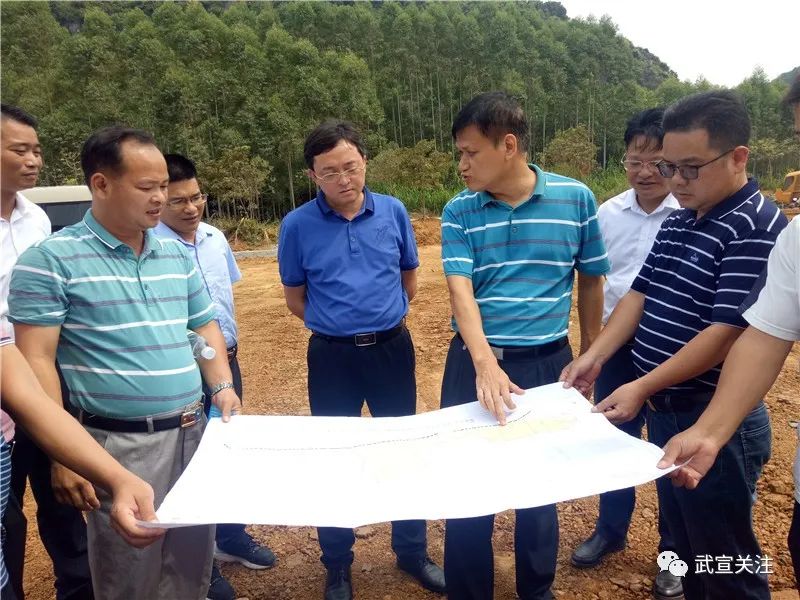 杨世爵吴孝斌率队实地调研武宣重点工作