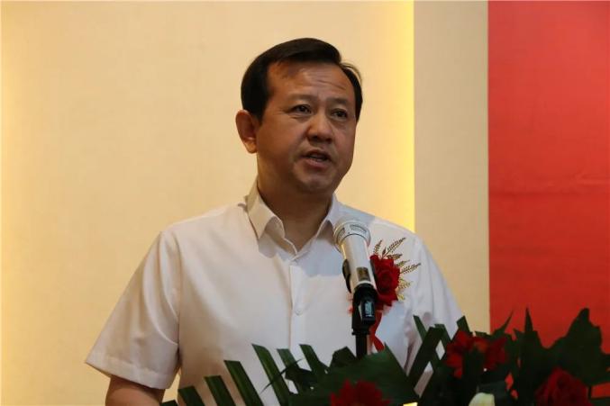 为"时代楷模"立像——八步沙"六老汉"三代人专题美术作品展在兰开展