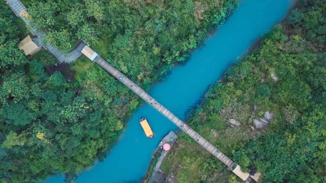 鸟瞰天生桥带您身入诗画情境之中