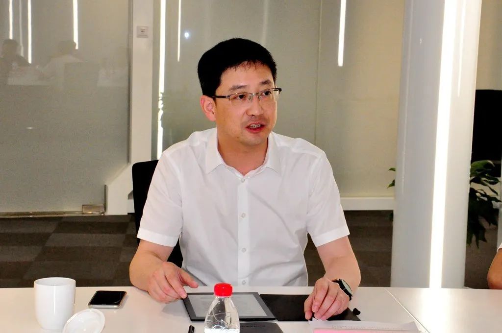 情况进行了汇报,市大数据局党组书记,局长蔡丰重点介绍下一步设想谋划