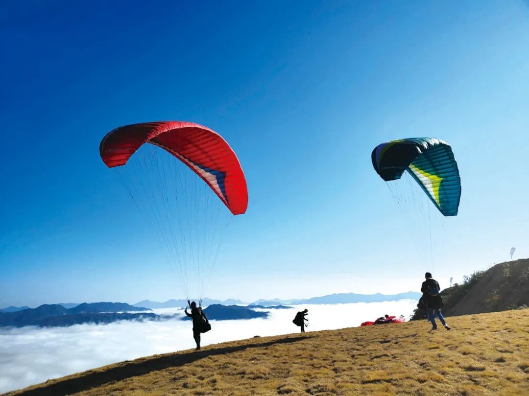 生活看溫州作為浙南山區首個低空旅遊開發新興項目,首個飛行文化特色