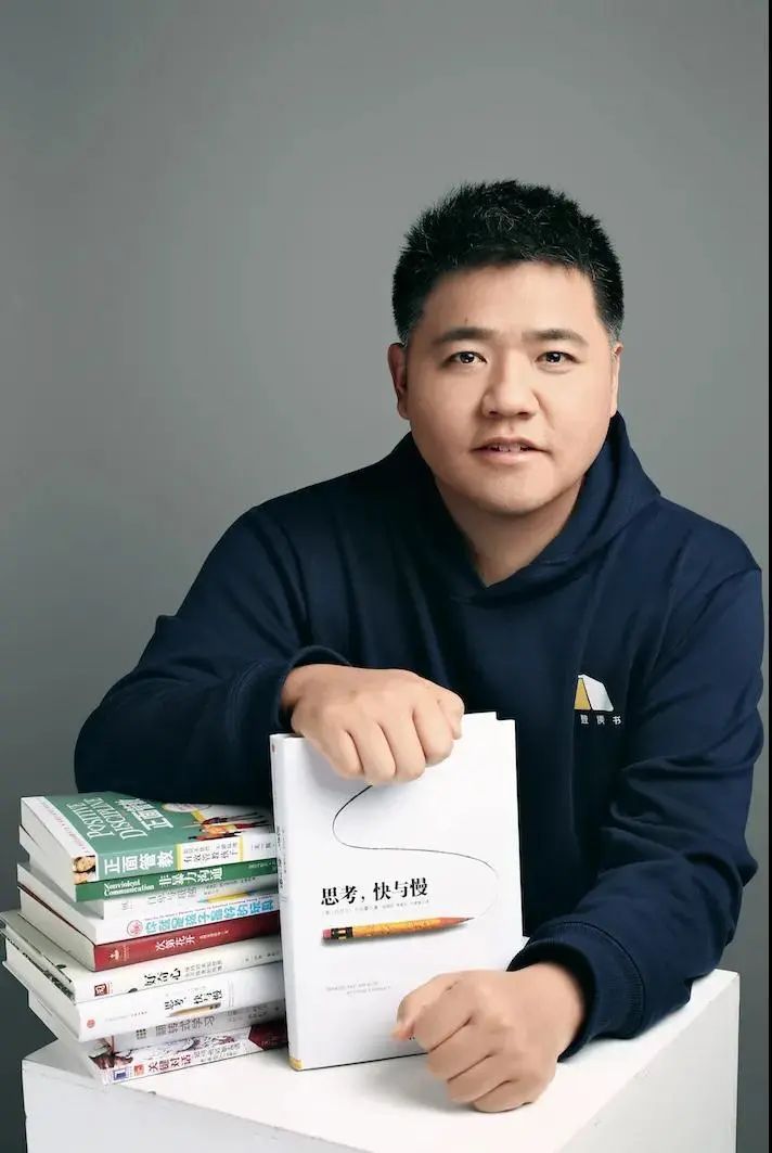 悟出读书的真谛樊登希望父母们都来做园丁,而不是做工匠.