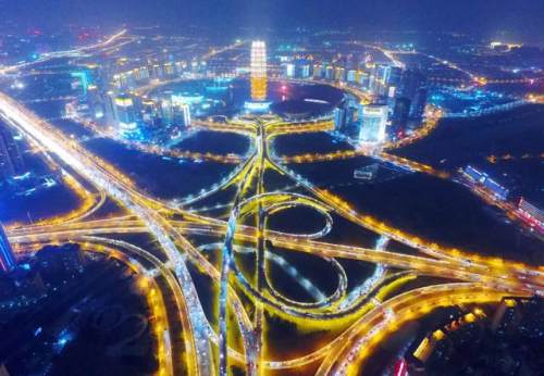 国内gdp十大城市2020_2020年中国gdp变化图(2)