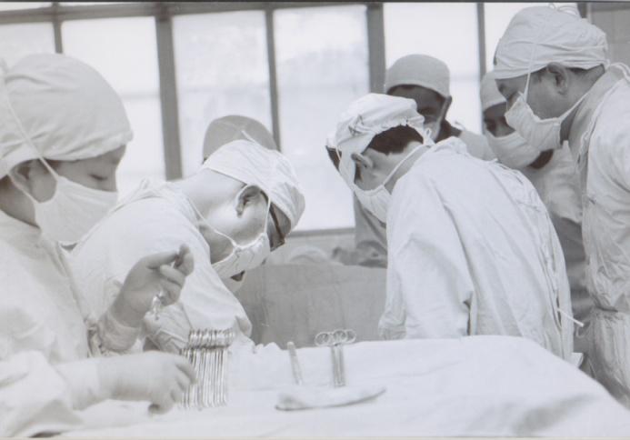 怎样做优秀的外科医生这位前辈用一生给出了答案