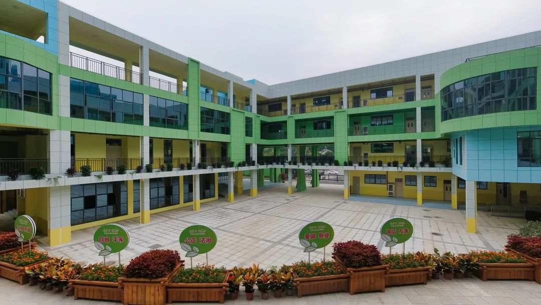 点军区五龙小学正式投入使用