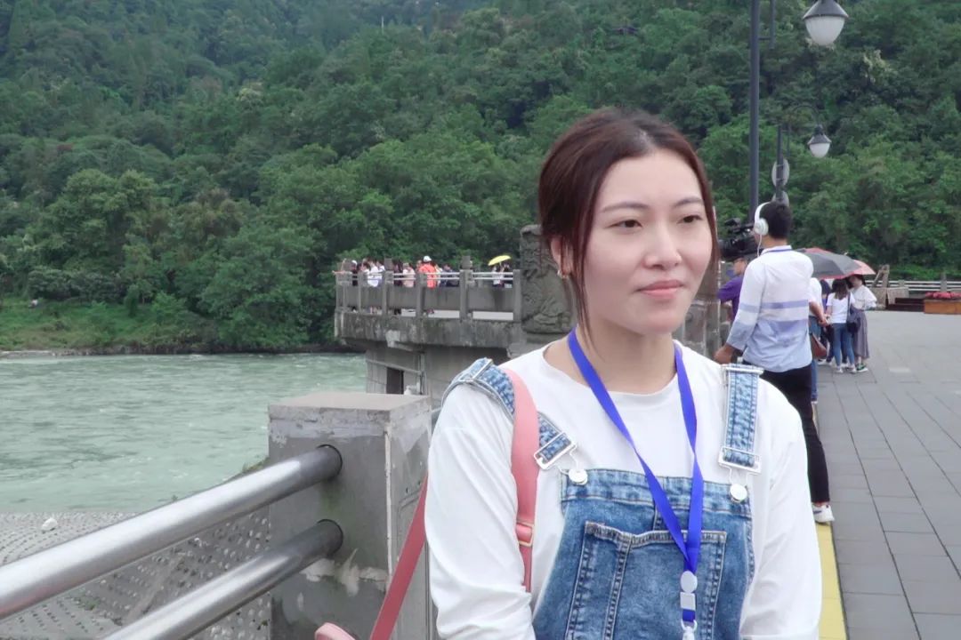 @重庆及全国各地的朋友，“天府旅游名县”——都江堰向你发来一封邀请信！