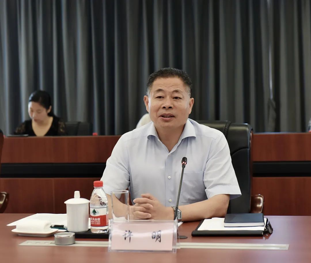 攻坚重点问题展现头雁风采许明赴市公安局调研平安杭州建设工作