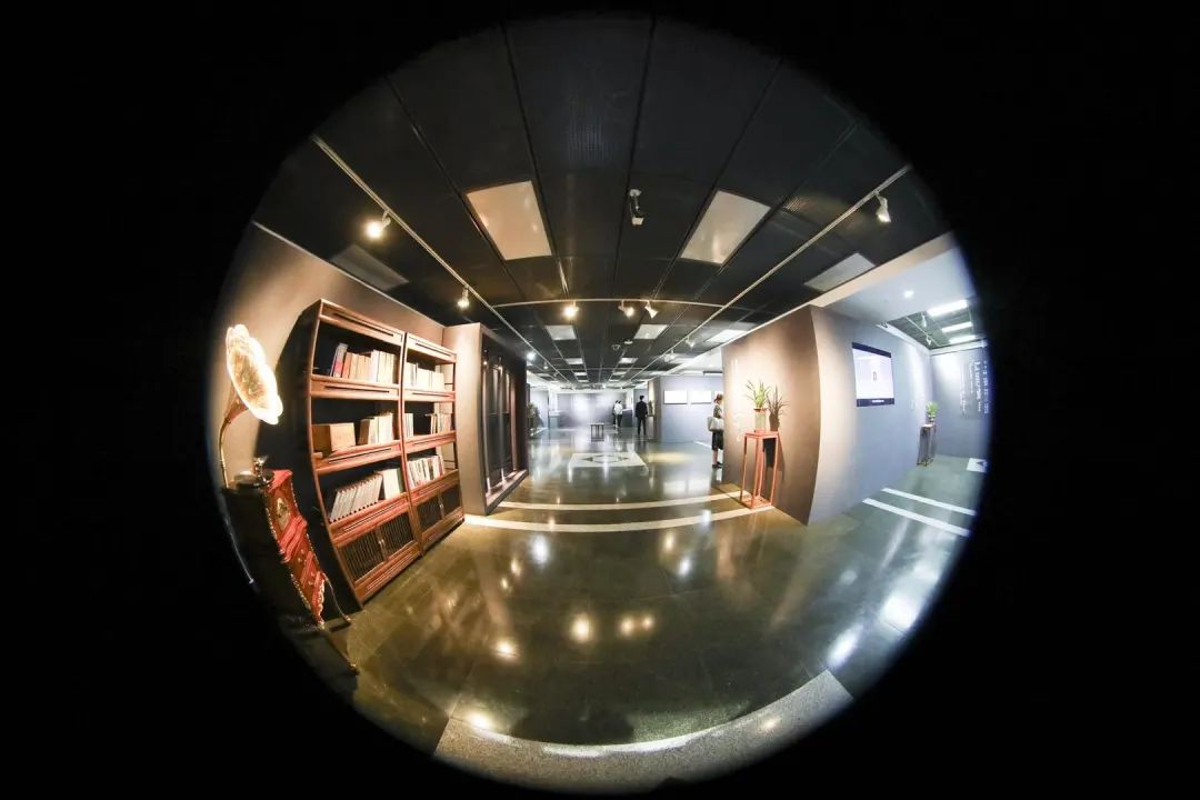 亚东图书馆遗珍特展来沪展出尘封百年的重要文献首度集结面世